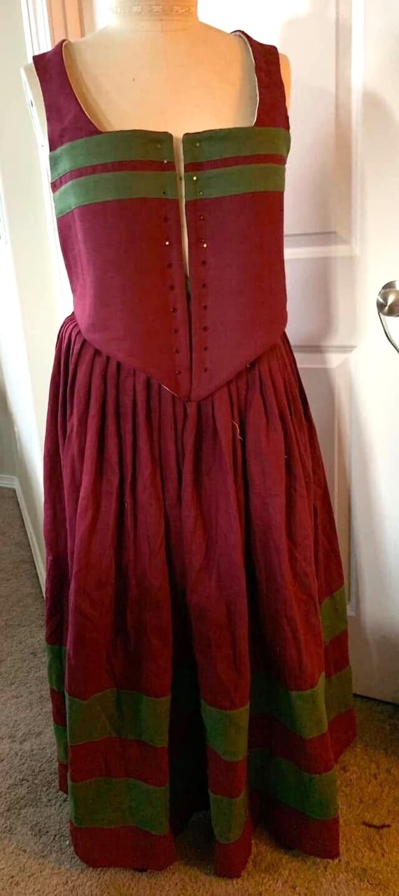 Women's 3 Piece Elizabethan Kirtle, Renaissance Dress, Custom Drafted (Made To Order) INCLUDES FABRICS - Linen Only