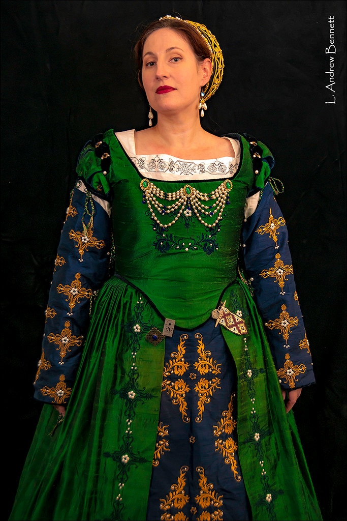 Custom Elizabethan Gown Ensemble | Renaissance fashion, Renaissance costume,  Elizabethan fashion