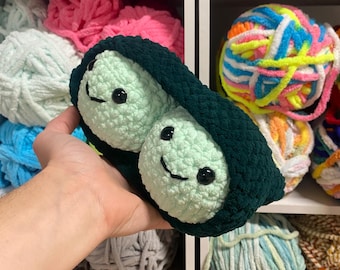 Two Peas in a Pod Crochet PATTERN ONLY Instant DOWNLOAD! Peas in a Pod Amigurumi Pattern, Peas Crochet Pattern, Peas in a Pod Pattern