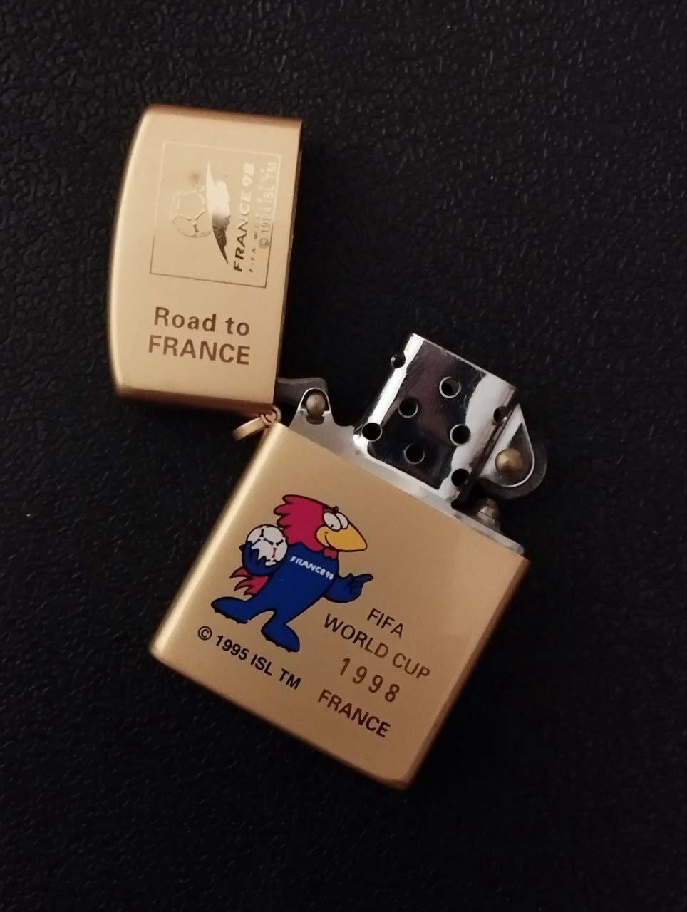 【SALE】レジャーシート　1998年フランスワールドカップ　キャラクター SALE】レジャーシート 1998年フランスワールドカップ