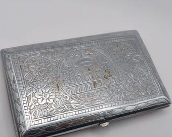 Vintage graverat metallcigarettfodral – Mellanösterns palatsmotiv – Stort silverfärgat fodral