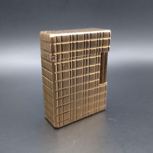 Vintage S.T. Dupont Lighter: 20μ Gold-Plated Diamond Head Design