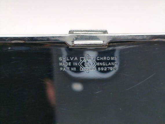 Vintage Engine-Turned Cigarette Case – Initials E… - image 5