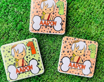Pin de cumpleaños personalizado de Bam Bam: recuerdo de fiesta de Los Picapiedra