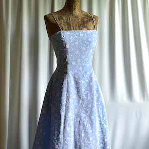 Vestido largo vintage Y2K con diseño floral iridiscente de princesa, espalda en escalera, estilo vampírico, gótico, de hadas, para ocasiones especiales, dama de honor, graduación, tallas S-M