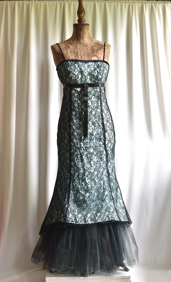 emerald green short dresses Chic Tulle A-Line Off-Shoulder Beaded Sheer Empire Prom Dress – Movousdress main image 1