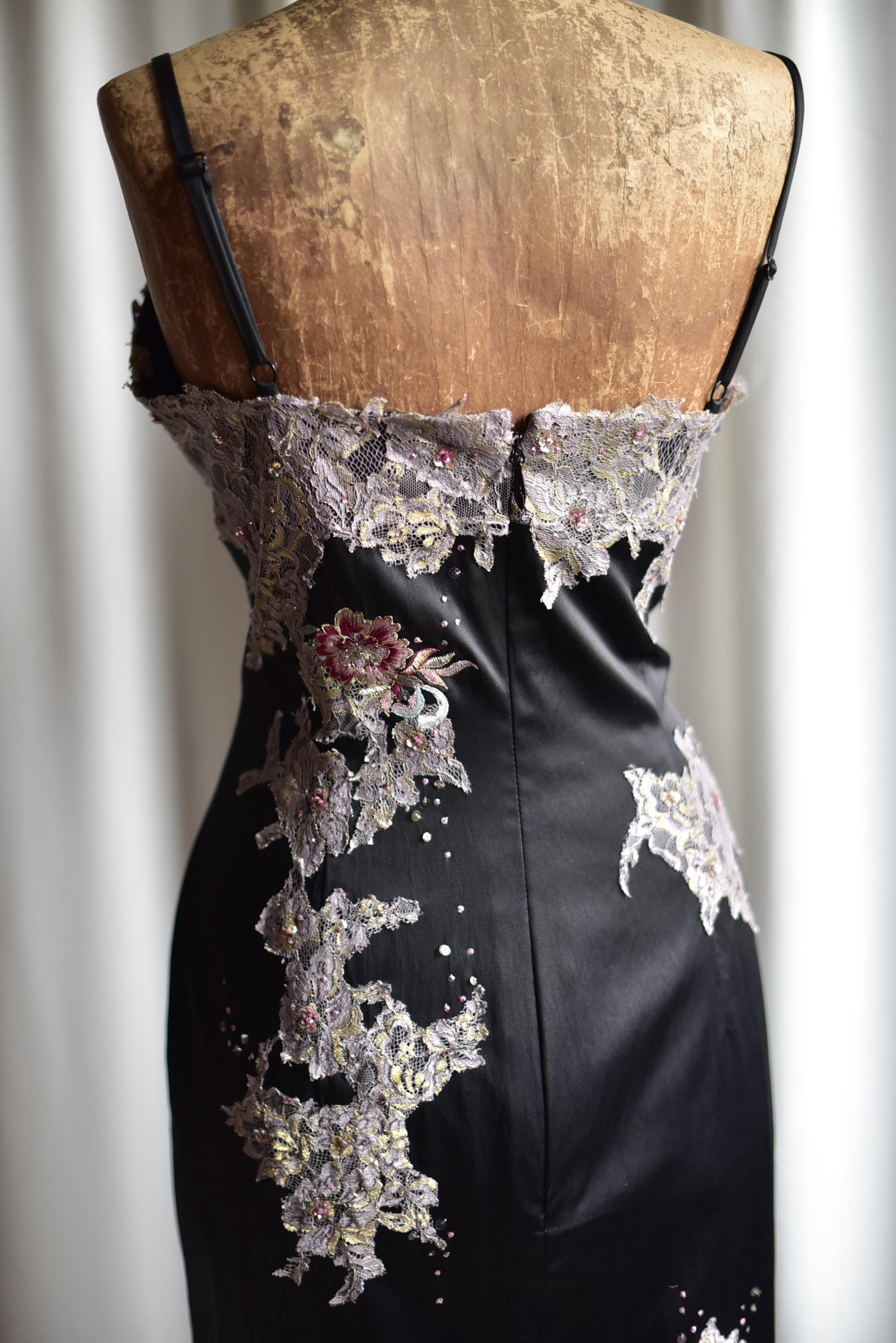 Vintage Y2K Mandalay Julian Joyce Embroidered Lace Gothic