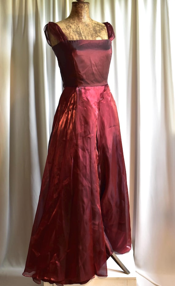 Y2K Fairy Organza Maxi Dress: Gothic Whimsy Prom Gown with Shawl Y2K Fairy Organza Maxi Dress: Gothic Whimsy Prom Gown with Shawl