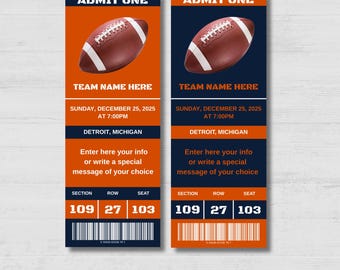 Op de afbeelding: Twee voetbalticketontwerpen. Elk ticket heeft een bruine voetbalafbeelding, de woorden "ADMIT ONE", "TEAM NAME HERE" en evenementdetails voor een wedstrijd in Detroit, Michigan op 25 december 2025. De tickets bevatten sectie-, rij- en stoelnummers.