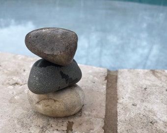 Beach stone stack, Rock Carin, Meditation Sculpture, Zen