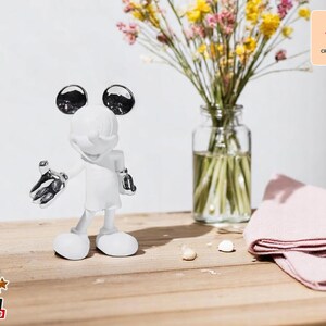 Resin Cartoon Character-Inspired Figurines | Cute Living Room Display | Pop Art Collection Piece | Modern Home Decor Gift