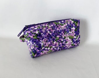 Small Cosmetic Vinyl Lines Zipper Closing Floral Print Violets Purple Pink Lavender