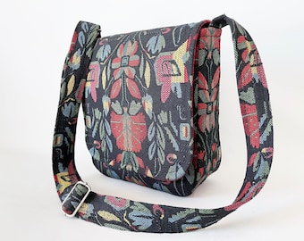 Messenger Bag Ethnic Stripe Travel Bag Cross Body Red Black Multi
