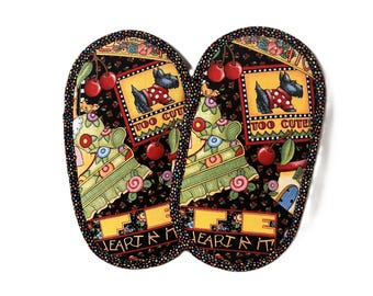 Mary Englebreit Print Pot Grabbers Pot Holders Pair Scotty Dog Red Black Multi