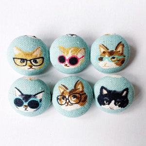 Cat in Glasses, Fabric Buttons for Sewing, Crochet and Knitting image 1