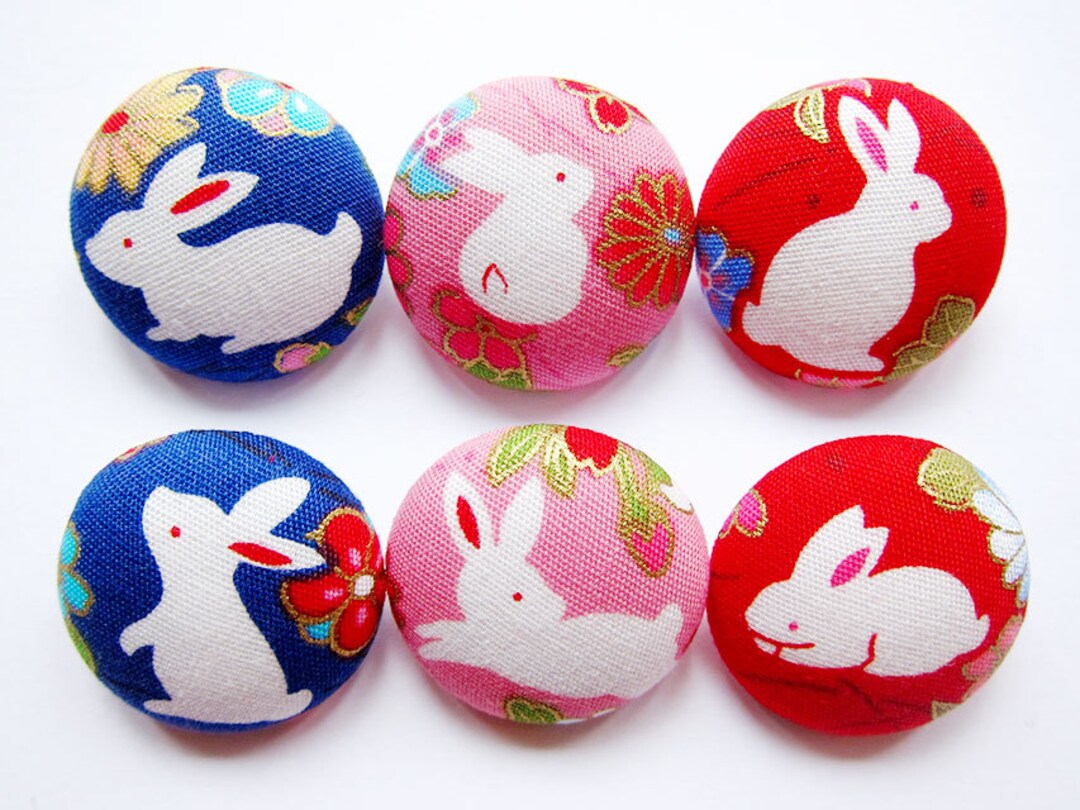 Sewing Buttons / Fabric Buttons 6 Large Fabric Buttons Set Oriental