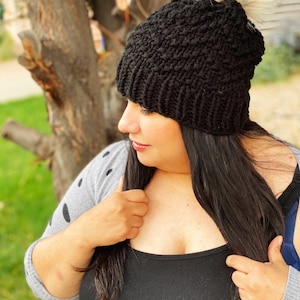 Knitted Hat with Faux Fur Pom Pom. Black Knit Hat. Black Hat. Black and White Hat. Fur Pom Hat. Knitted Hat with Faux Fur Pom Pom