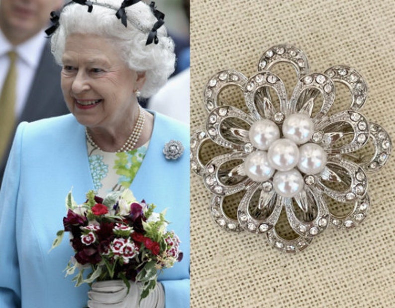Queen Elizabeth Silver White Pearl Cluster Rhinestone Starburst Floral ...