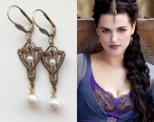 Lady Morgana Pendragon Merlin Antique Brass Art Deco Pendant White Pearl Earrings