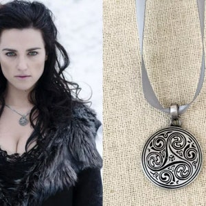 heres MERLINE NECKLACE 301 × 1
