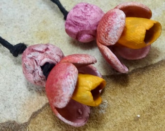 PAIR forest floor Autumn Fall ceramic trumpet flower pod bead pink white yellow ochre set katy wroe -E55