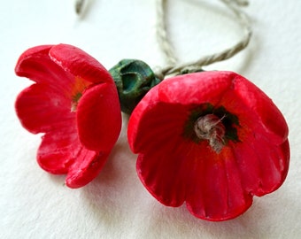 PAIR Summer blossom ceramic flower pod bead set poppy red bright green katy wroe -X152