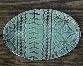 Porcelain platter with decorative pattern