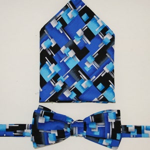 Set vlinderstrik voor heren en bijpassende pochet - Blue &#39;n &#39;Bold, vierkanten, geometrisch, cadeauset voor heren