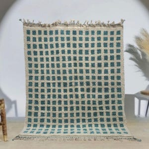 Handwoven Green & White Checkered Wool Rug: Moroccan Berber Design