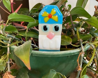 Garden Gnome - Cyan Hat with Yellow Flower