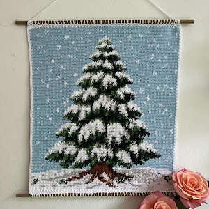 Christmas Tree Tapestry Crochet Pattern