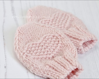 EASY NEWBORN knitting pattern  Fay preemie and newborn baby mittens