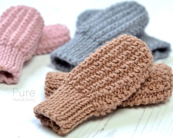 EASY KNITTING PATTERN Zeke Baby Mitts 0-12 months