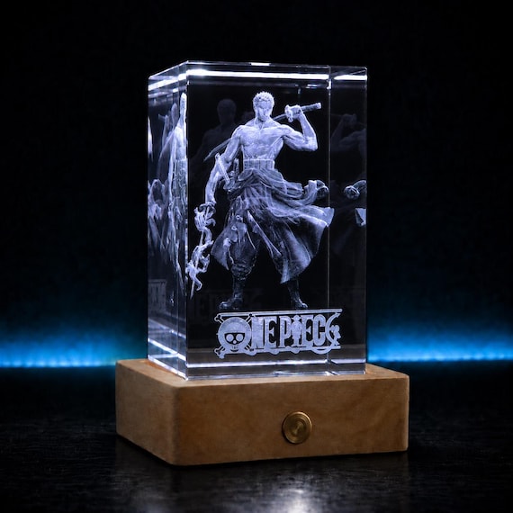 Roronoa Zoro - One Piece K9 Kristalllampe, 3D Lasergravur, Echtholzsockel mit RGB-LED