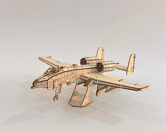 Maquette d'avion de chasse A-10 Thunderbolt II à monter soi-même : fichiers de découpe laser pour contreplaqué de 3 mm (SvG-DxF-AI)