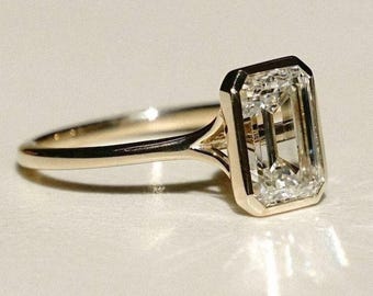 Obrączka ślubna o szlifie szmaragdowym 3,0 CT, pierścionek zaręczynowy z rozciętym trzonkiem, obrączka ślubna z pełną ramką, pierścionek rocznicowy z litego 18-karatowego żółtego złota.