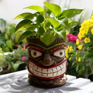 Funny Tiki Totem Planter, Pothos Succulent Face Pot, Tropical Garden Art Decor Little Face Pots Tiki Head, Indoor Barware Garden.