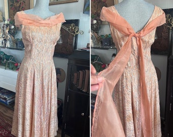 Vintage Hollywood Costume Dress - Pretty 1950's Party-Prom Dress Pink and Silver Lace - Size S