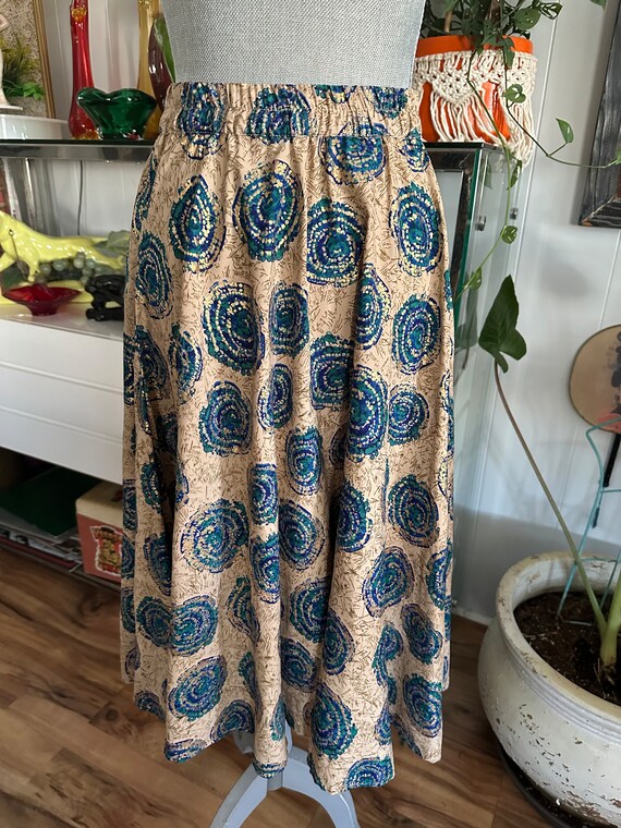 Pretty Vintage Full Skirt with Gold Foil Dot - Mi… - image 6