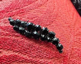 Vintage black rhinestone brooch-pendant - spooky, sparkly black!