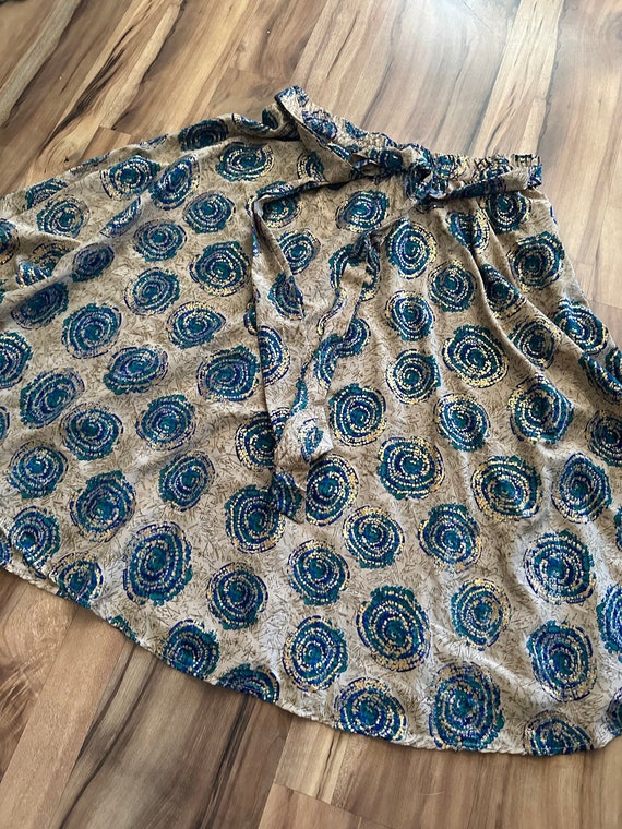 Pretty Vintage Full Skirt with Gold Foil Dot - Mi… - image 1