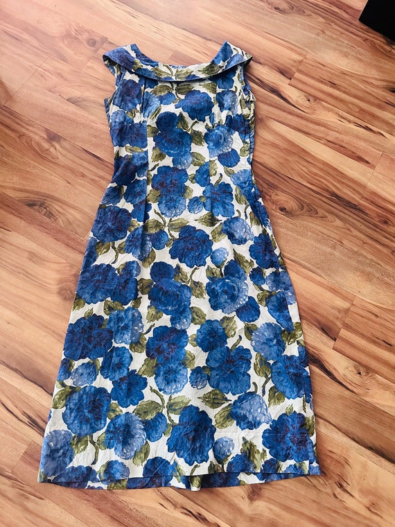 Vintage 1950's Blue Roses Wiggle Dress - Size XS