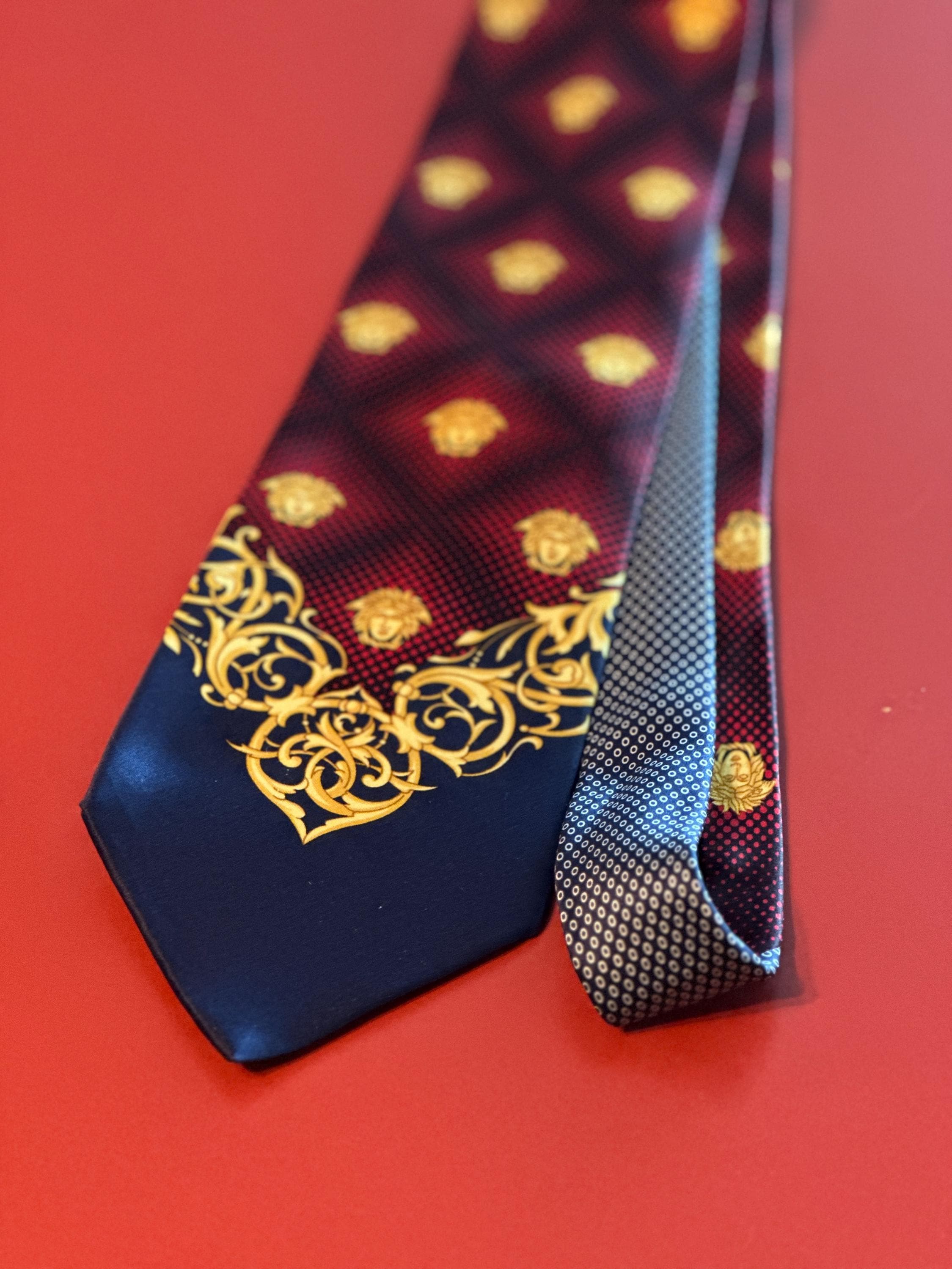 Vintage Gianni Versace Medusa Head Baroque Silk Tie Fragrance