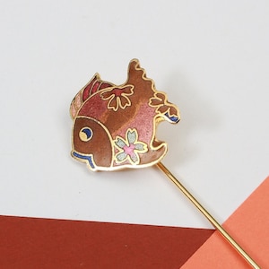 Adorable Vintage 70s 80s Cloissone Fish Hat Pin