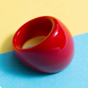Chunky Vintage 70s 80s Red Plastic Lucite Ring