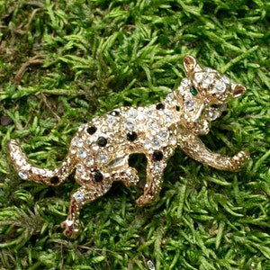 Vintage Gold Leopard with Spots and Green Eyes Rhinestone Brooch