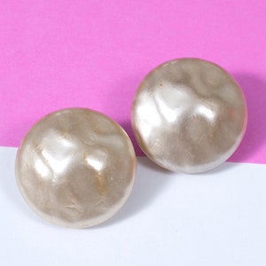 Vintage 60s Round Textured Pearl Style Clip-On Earrings image 1