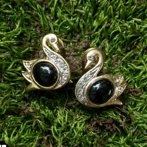 Adorable Vintage 80s 90s Gold & Black Rhinestone Swan Bird Earrings image 1