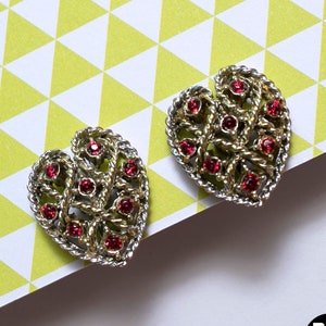 Sweet Vintage Silver Heart Earrings with Red Rhinestones Screwback image 1