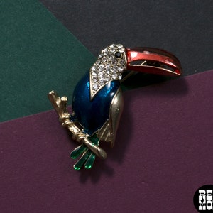 Chic Vintage Rhinestoned Blue Parrot Bird Brooch